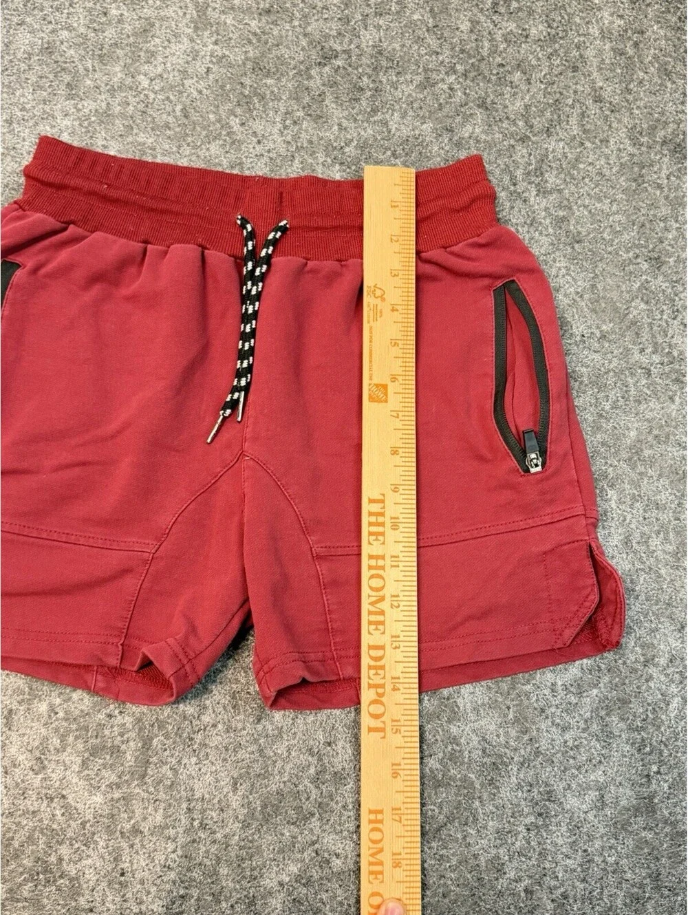 Men’s Red Athletic Lounge Shorts Drawstring Zip Pockets Size Small